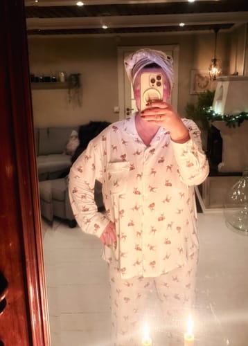 Kundeanmeldelse med bilde av Cloud Lounge PJ Shirt - Vintage Deer Print
