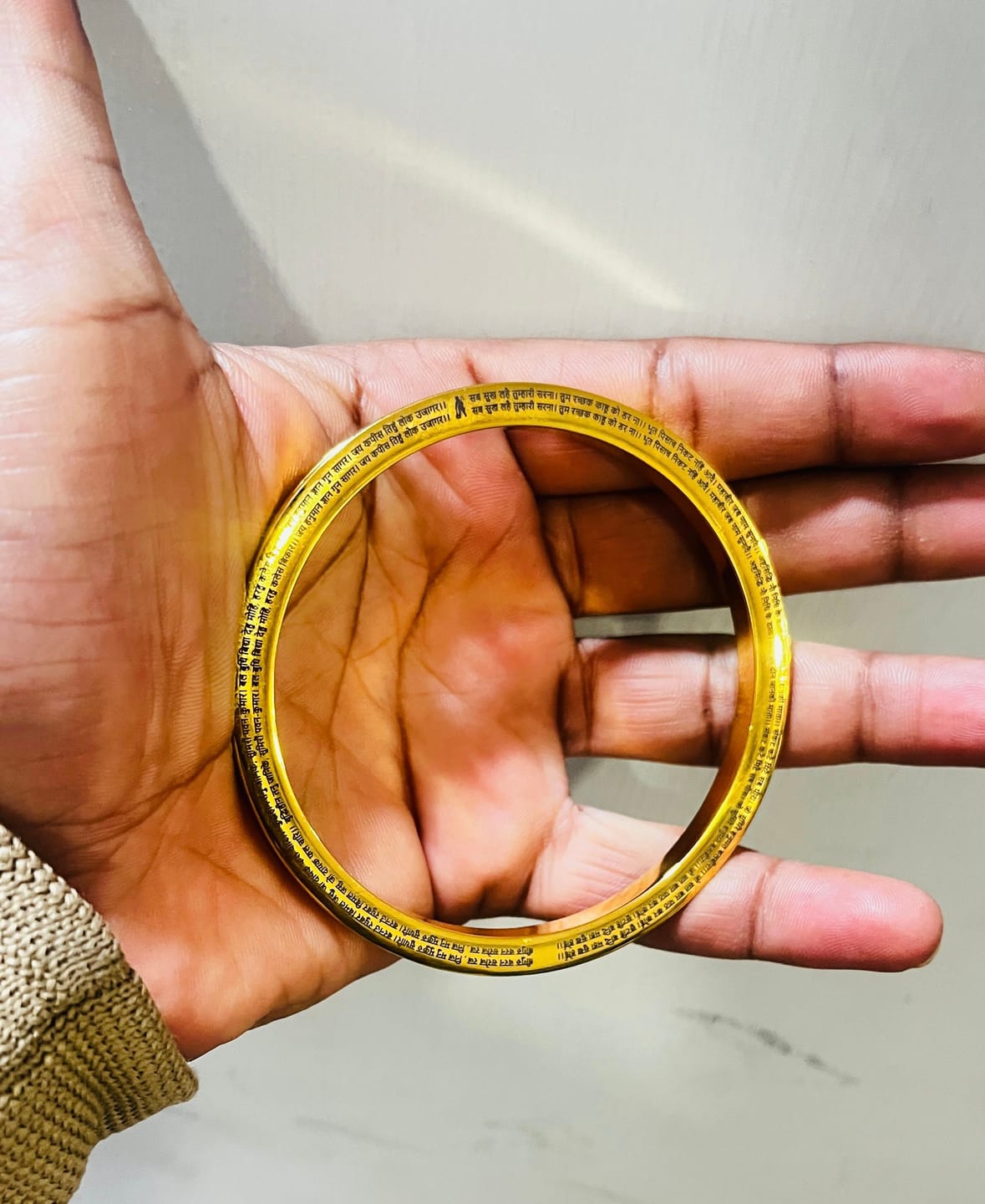 Customer photo review of Hanuman Chalisa Shakti Kada