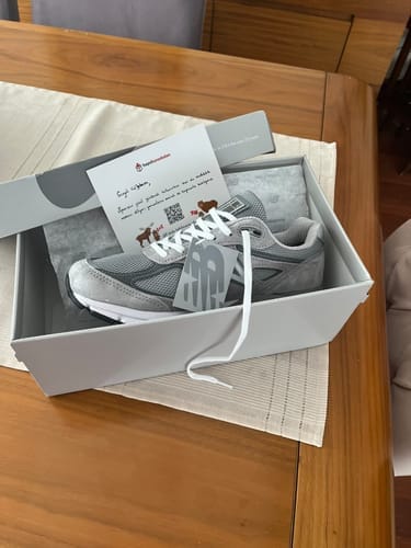 Customer photo review of New Balance Made in USA 990v4 Core Grey with Silver U990GR4