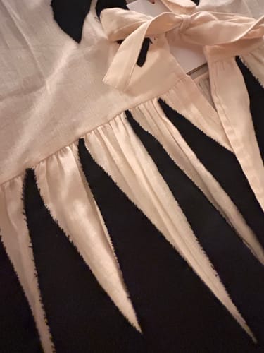 Customer photo review of AMIRA TOP | BLACK APPLIQUE X CREAM