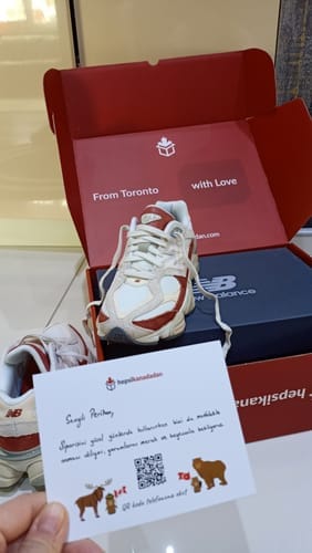 Customer photo review of New Balance 9060 Tan/Maroon U9060JF