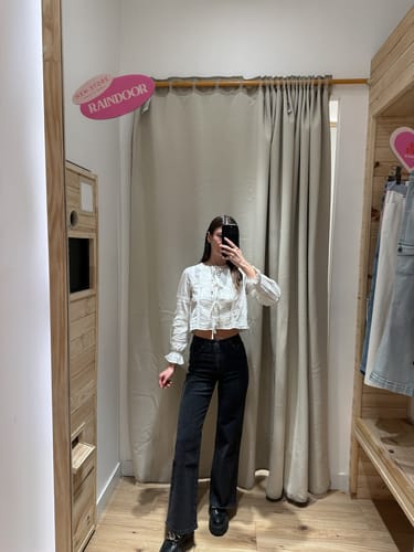 Customer photo review of Pantalón Straight Estrellas Black