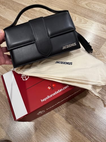 Customer photo review of Jacquemus Women's Les Classiques The Large Bambino Black/Silver