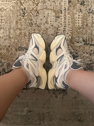 Customer photo review of New Balance 9060 Sea Salt with New Spruce and Dark Arctic Grey U9060ESD - Hemen Kargoda
