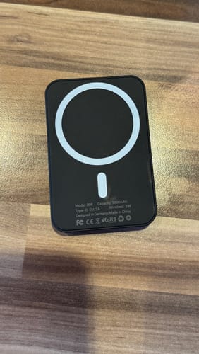 Carola B. review of NordCharge - Magnetische PowerBank + SlimCharge. image 1 out of 2