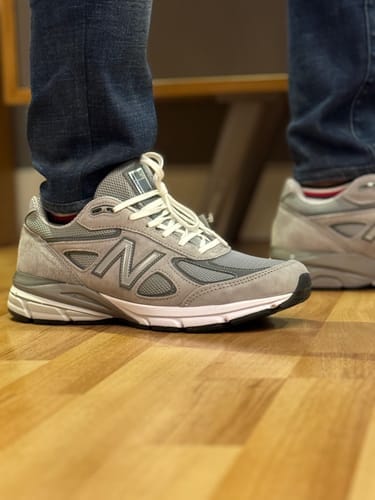 Customer photo review of New Balance Made in USA 990v4 Core Grey with Silver U990GR4