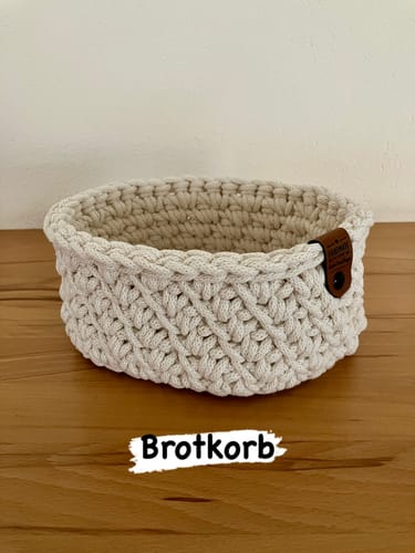 Customer photo review of Kunstleder-Labels mit Chicago Screws - Personalisierte Labels