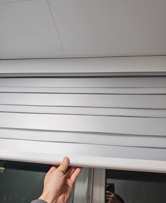 Customer photo review of Bringnox Motorized Zebra Roller Blinds 100% Blackout