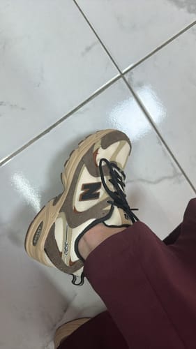 Customer photo review of New Balance 530 Dark Mushroom/Incense/Linen MR530SNC