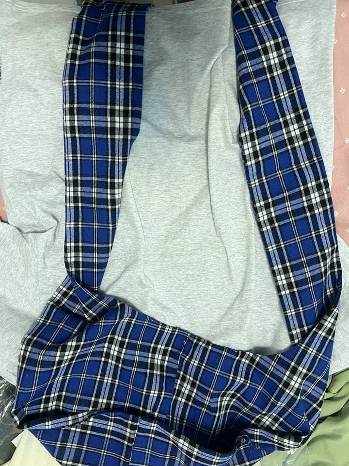 Customer photo review of Jersey Knit Detachable Badge Hooded Plaid Cape T-Shirt