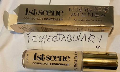 Customer photo review of CORRECTOR  LÍQUIDO  1ST SCENE