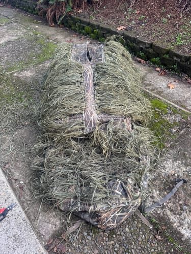 Customer photo review of Hunting Blind Raffia Grass (Individual)