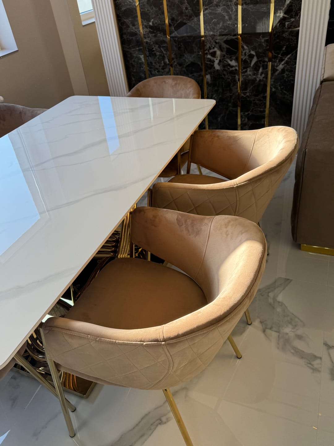 Customer photo review of Scaun BONO, bej/auriu, stofa catifelata/metal, 55x44x77 cm