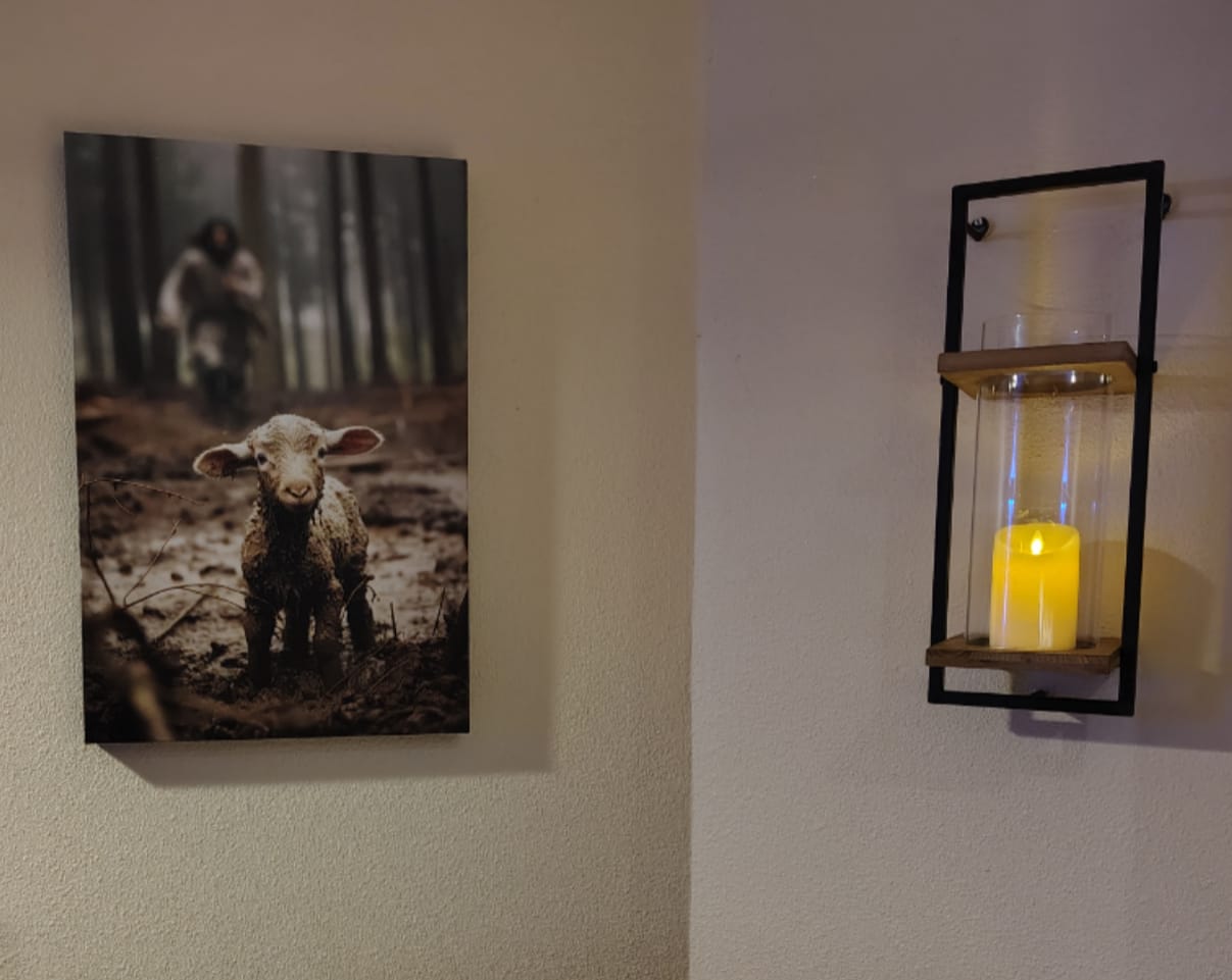 Customer photo review of Jesus Lamb of God, Jesus Running After Lamb, Wall Art Canvas