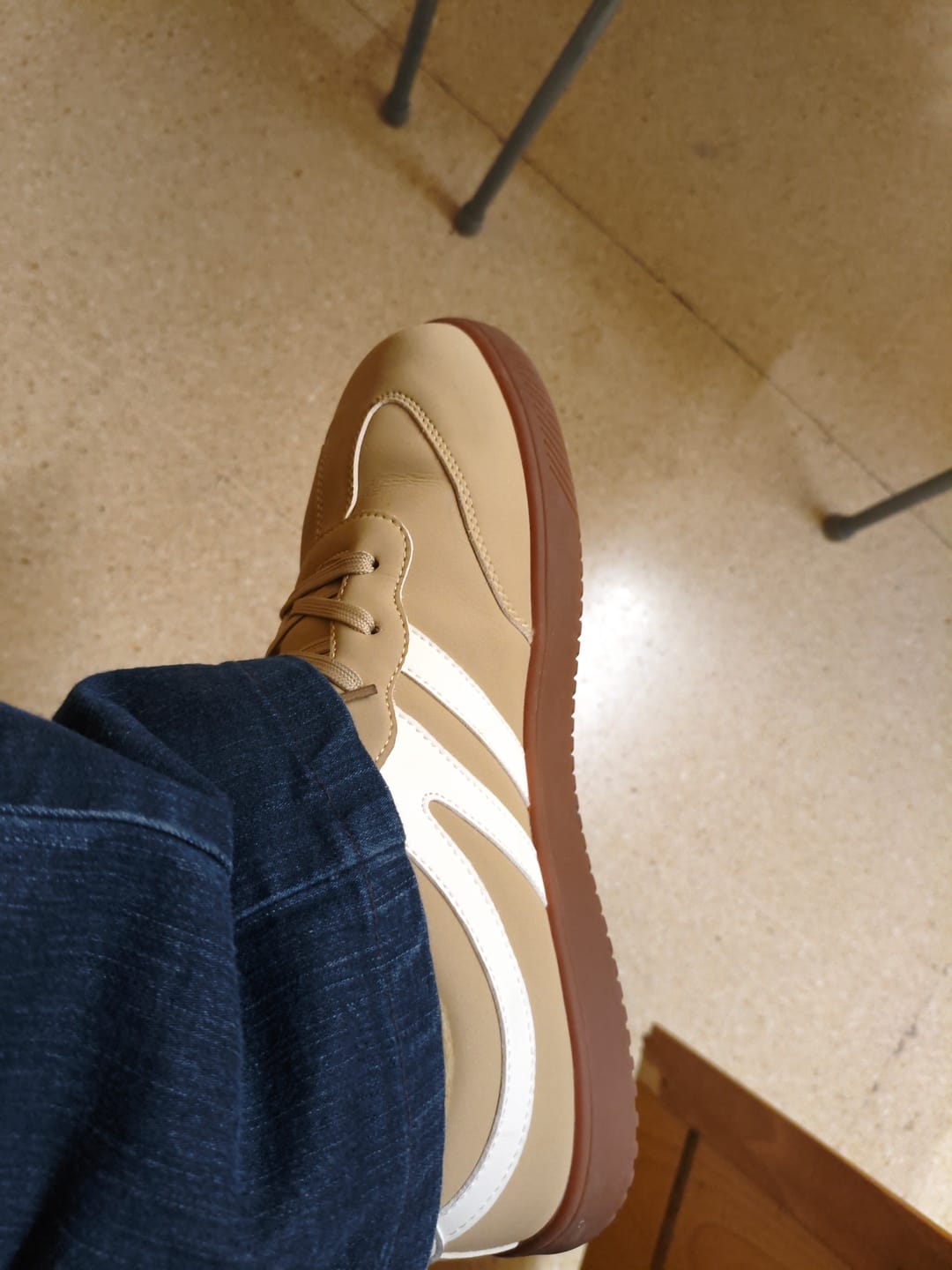 Customer photo review of Linden - Zapatos De Punta Ancha