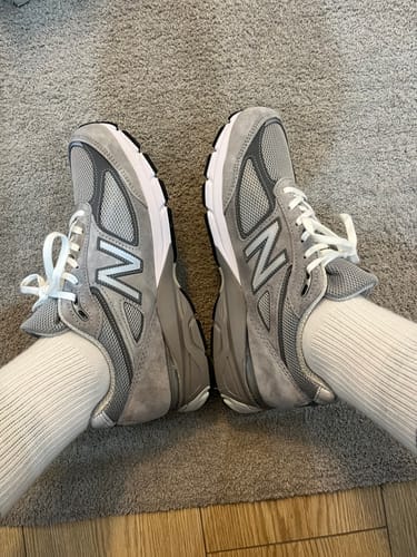 Customer photo review of New Balance Made in USA 990v4 Core Grey with Silver U990GR4