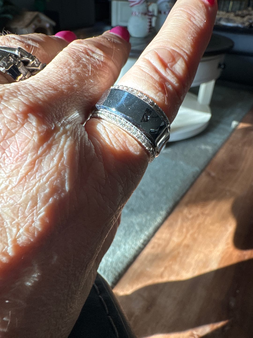 Customer photo review of Pulserive Smart Ring, Sleep Tracker, Activity & Fitness Tracker, Blood Pressure& Oxygen Tracker