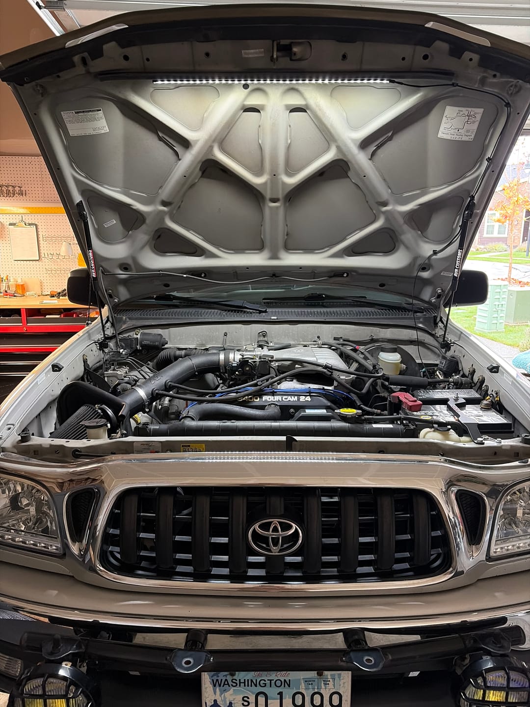 Customer photo review of Engine Bay LED Light Kit Universal Automatic On/Off