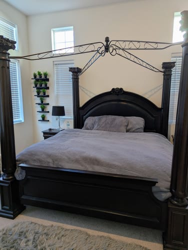 Customer photo review of DÍA Over-Sized Eucalyptus Comforter Set