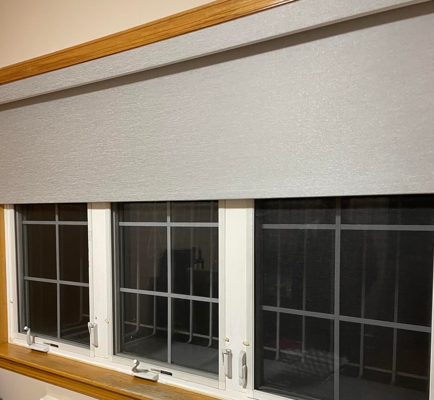 Customer photo review of Bringnox Motorized Roller Shades 100% Blackout Bermuda