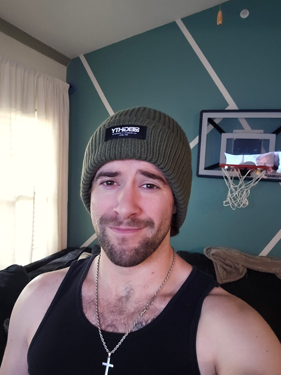 Customer photo review of 80eighty® HQ Jade Beanie