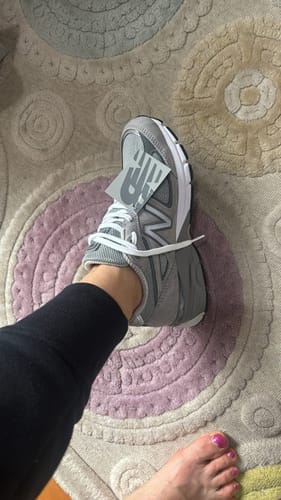 Customer photo review of New Balance Made in USA 990v4 Core Grey with Silver U990GR4