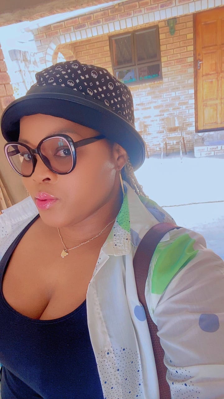 Customer photo review of Era Bucket Hat