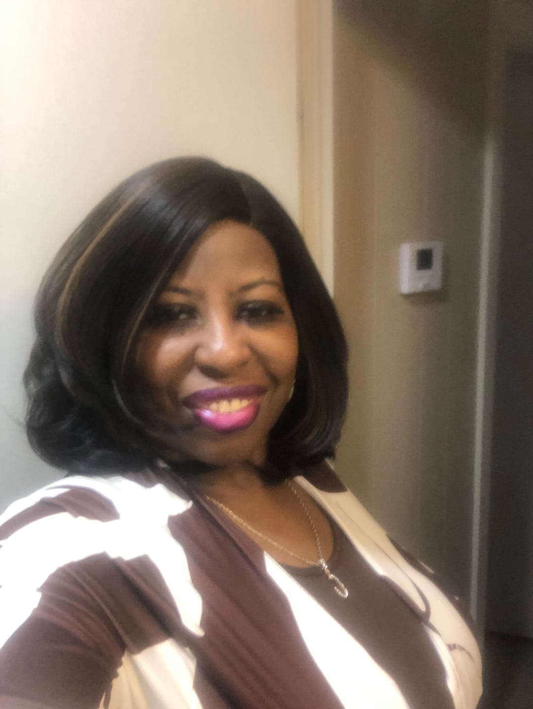 Customer photo review of Model Model Bestie Glueless 5" Deep Lace Part Wig - IVAN