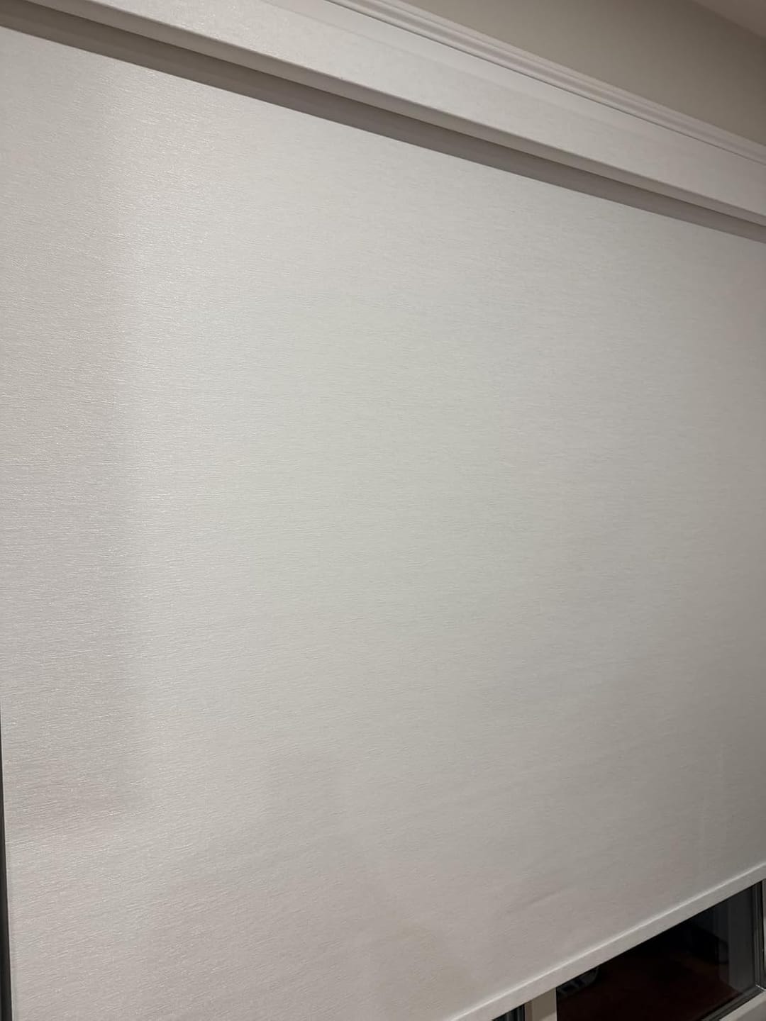 Customer photo review of Bringnox Motorized Roller Shades 100% Blackout Cream