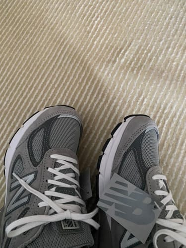 Customer photo review of New Balance Made in USA 990v4 Core Grey with Silver U990GR4