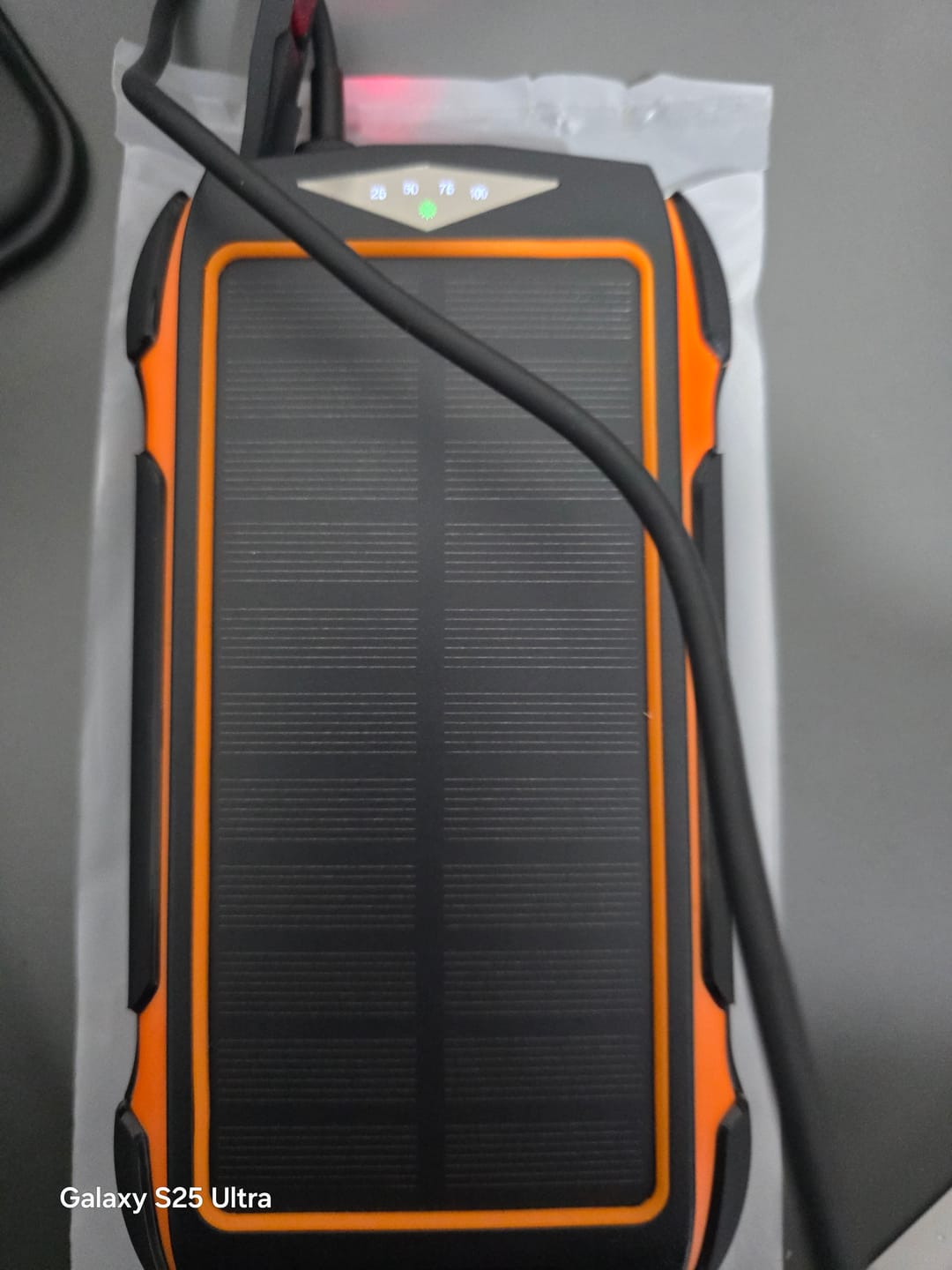 Customer photo review of Wochee XCore Ultimate 6+1 Solar Powerbank