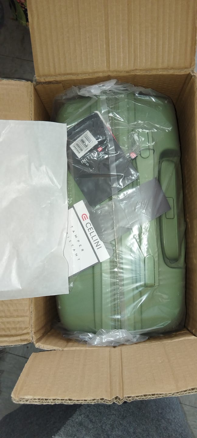 Customer photo review of Cruze 55cm Carry-On
