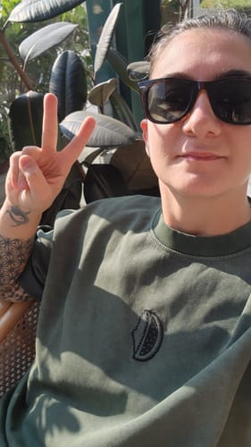 Customer photo review of Om Lisa - Green Acid Washed