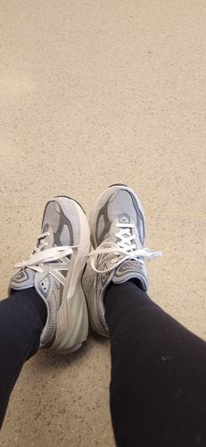 Customer photo review of New Balance 990v6 Grey Junior GC990GL6