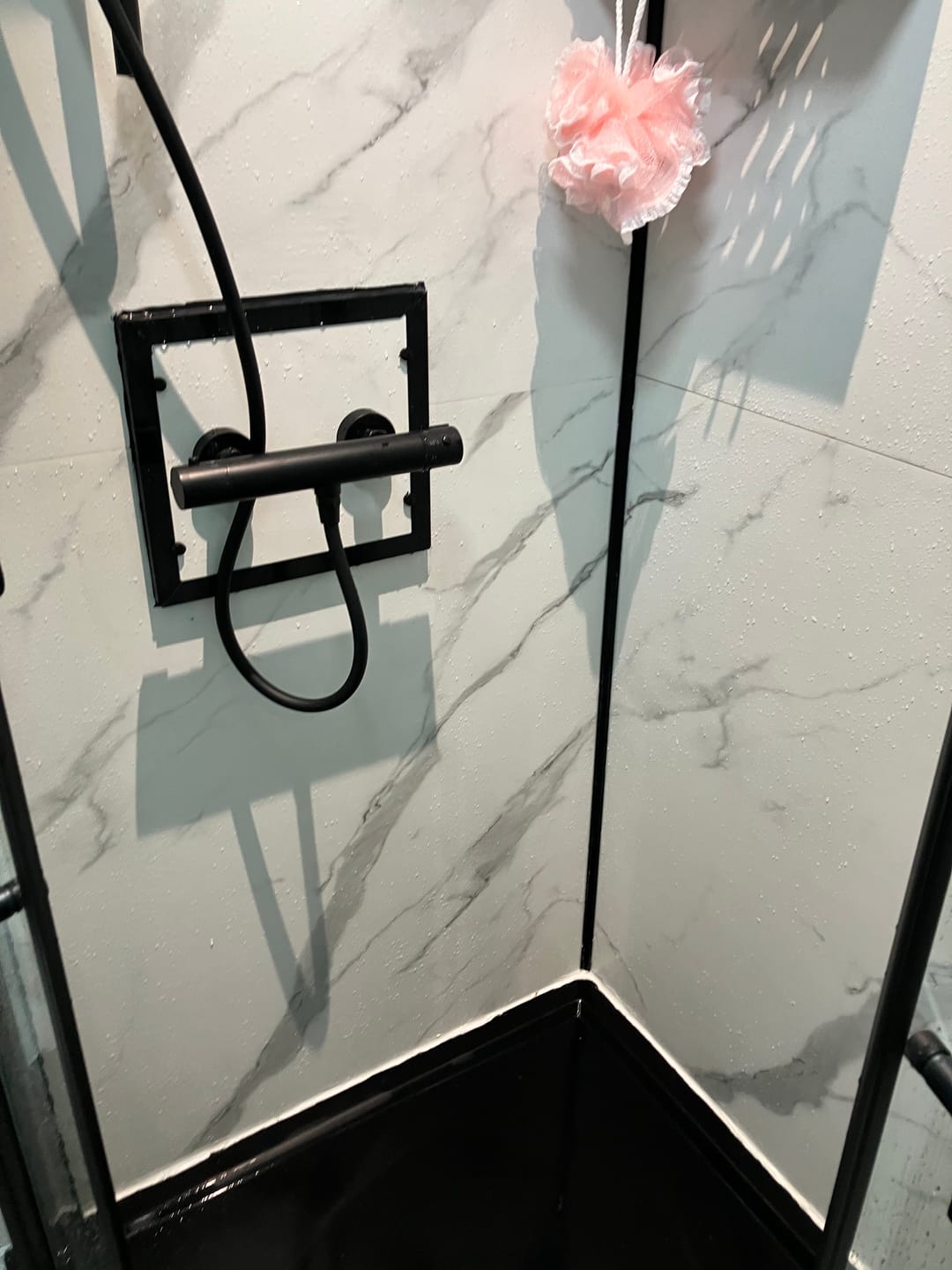 Customer photo review of 10mm Black Internal Corner Trim