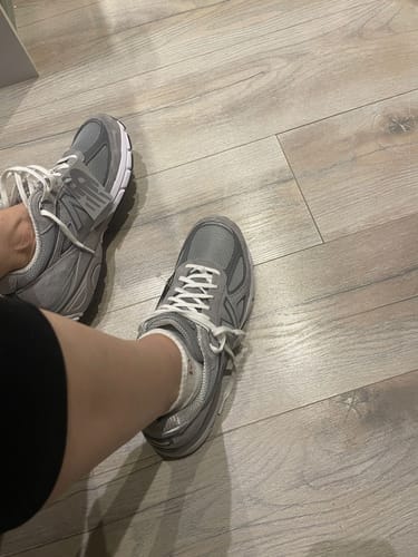 Customer photo review of New Balance Made in USA 990v4 Core Grey with Silver U990GR4