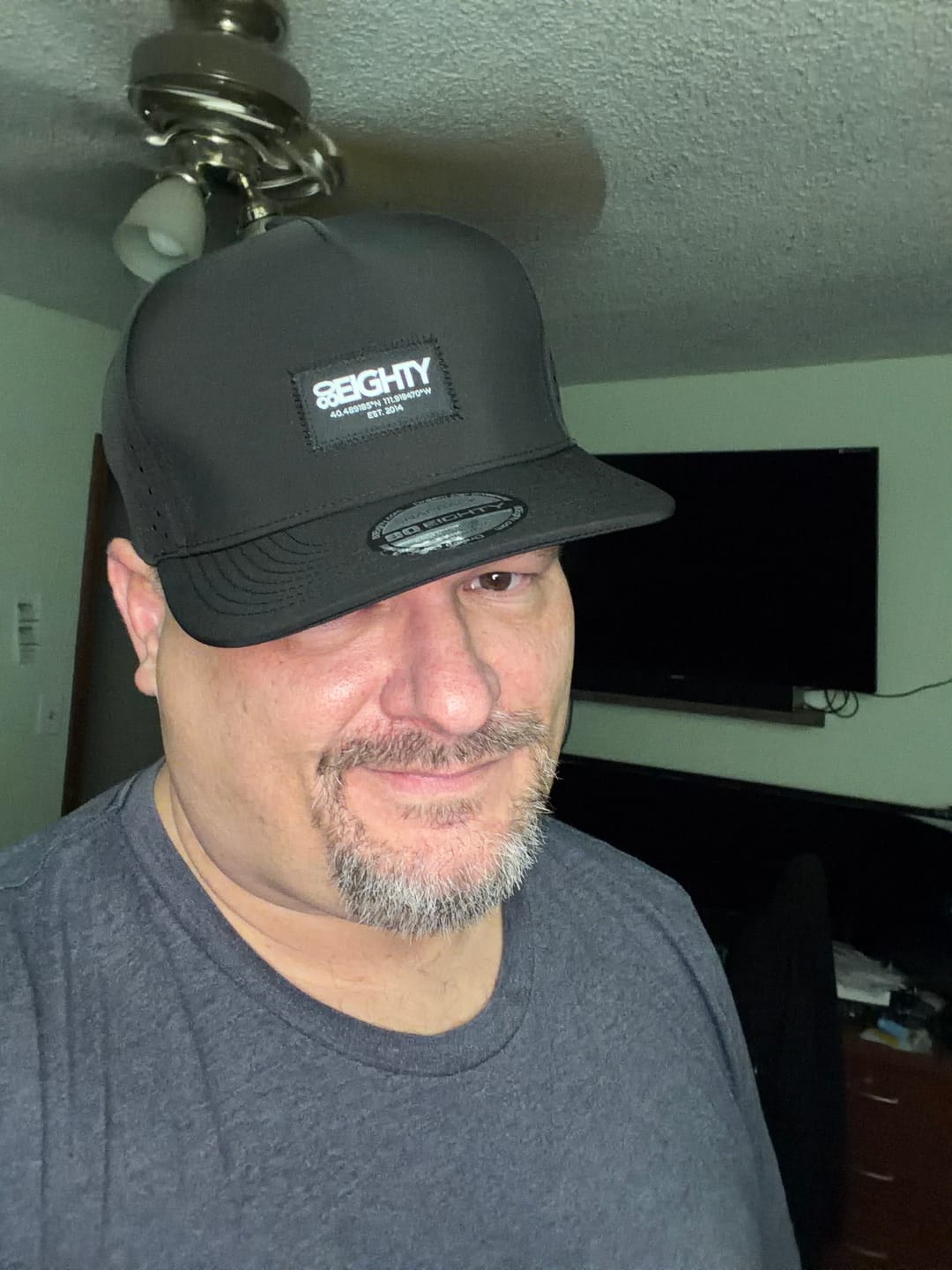 Customer photo review of 80Eighty® Murky Hat