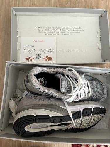 Customer photo review of New Balance Made in USA 990v4 Core Grey with Silver U990GR4