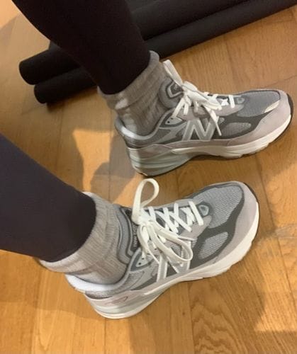 Customer photo review of New Balance 990v6 Grey Junior GC990GL6
