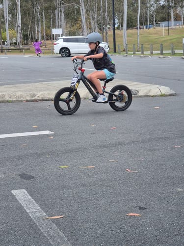 Customer photo review of 350W TAKANI  Electric Balance Bike 16'' - TK1652-RS Matte Charcoal