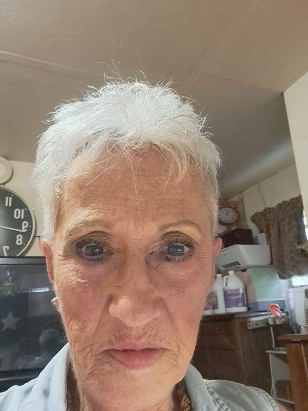 Customer photo review of NATURAL COOL BLUE Colored Contact Lenses