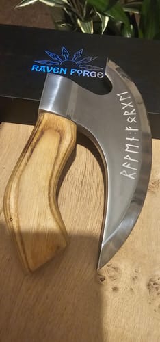 Customer photo review of Z-List Pizza Axe