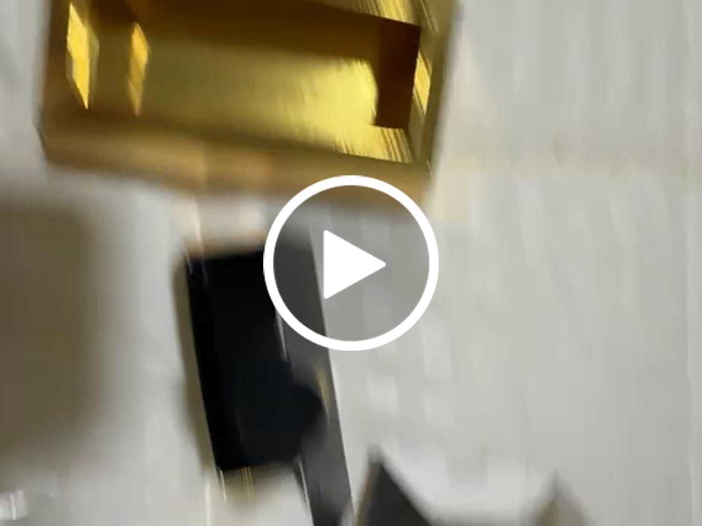 Customer video review of Topos Circón en Oro laminado 18k