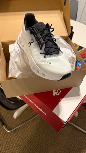 Customer photo review of ON Men's Cloudtilt Black/Ivory