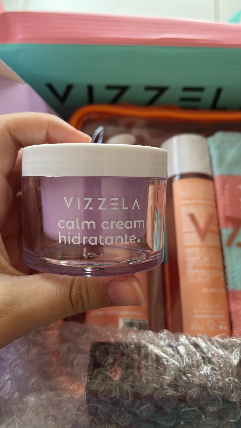 Customer photo review of Hidratante Facial Cream Calm Sense Skin - Peles Sensíveis
