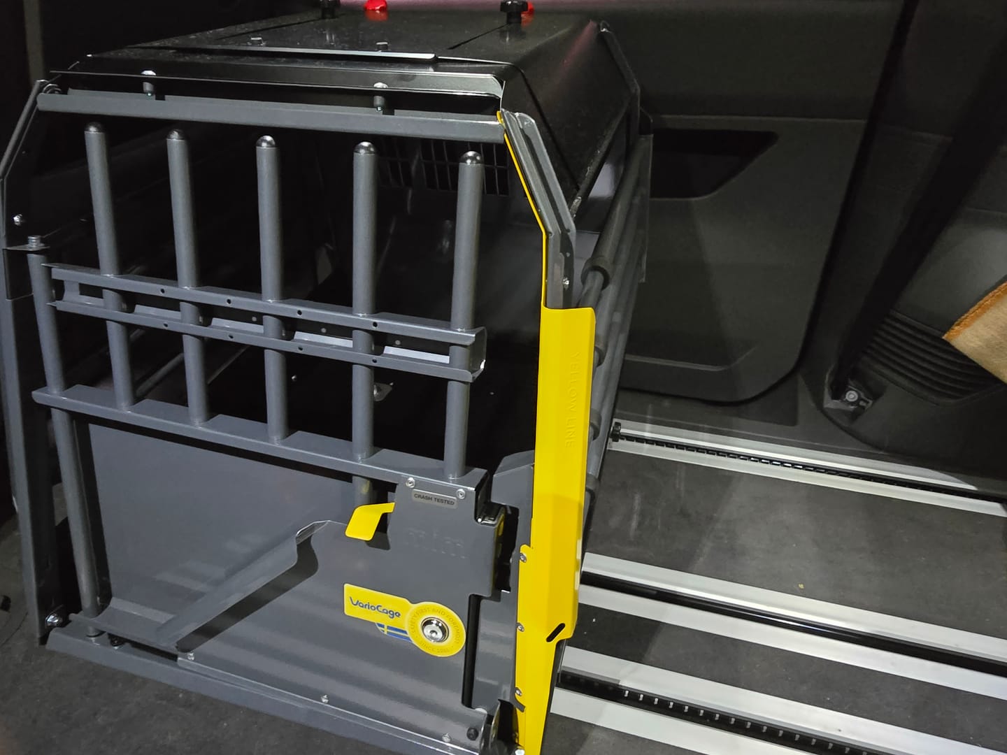 Customer photo review of VW T7 Multivan + California Nutenstein Fitting M8 Befestigung Schienensystem