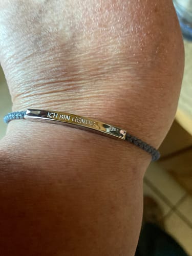 Customer photo review of Armband "Ich bin genug."