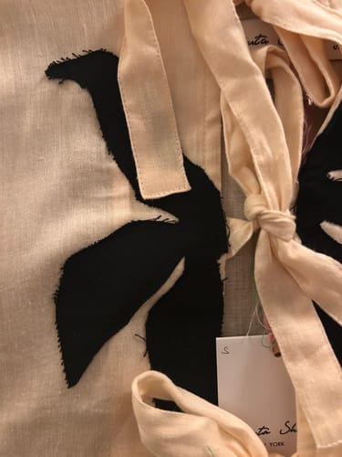 Customer photo review of AMIRA TOP | BLACK APPLIQUE X CREAM