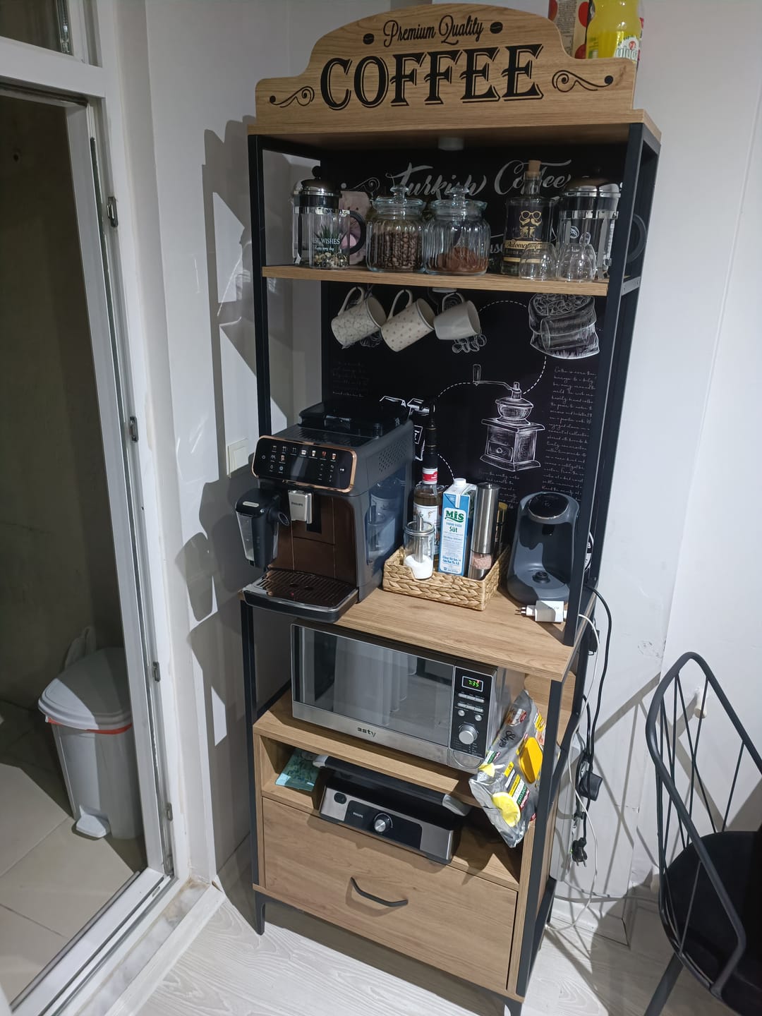 Customer photo review of Rani JE154 Işıklı Kahve Köşesi Çekmeceli Çok Amaçlı Mutfak Dolabı Sepet Ceviz