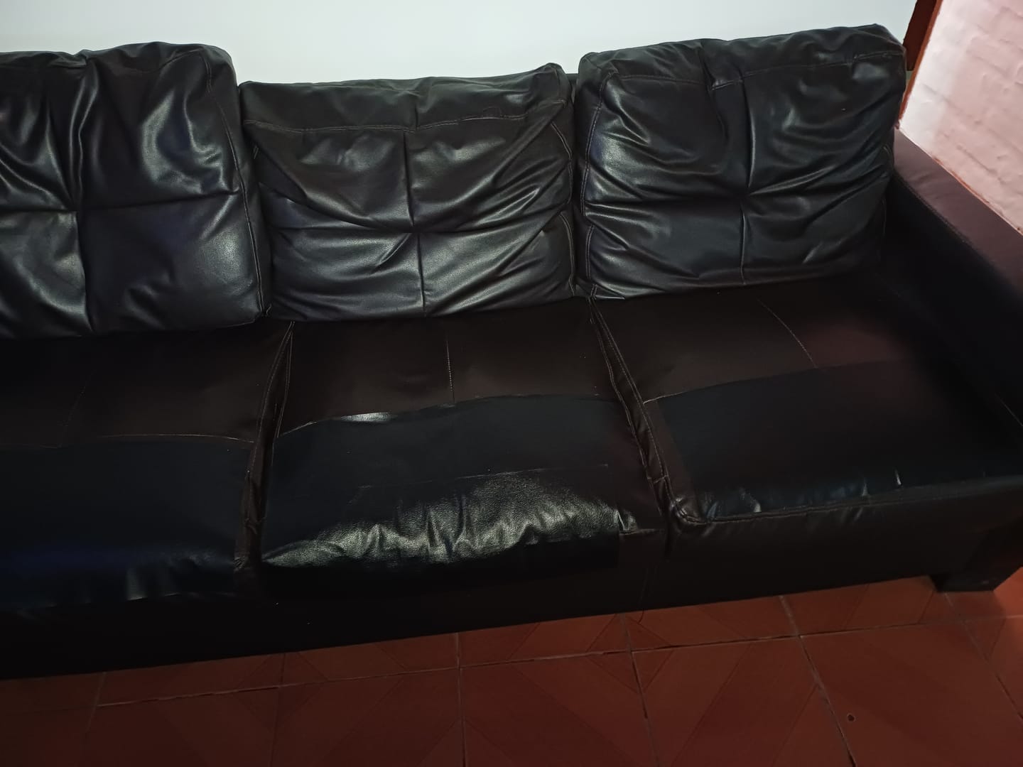 Customer photo review of Parches de Reparación de Cuero Sintético Autoadhesivos